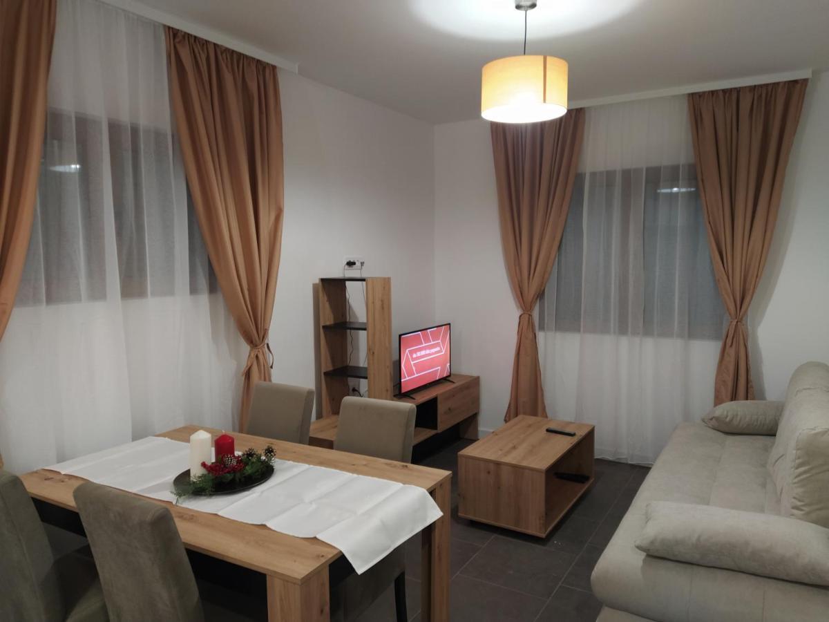 Domacinstvo Kod Gere Bed and Breakfast Crni Vrh Exterior foto