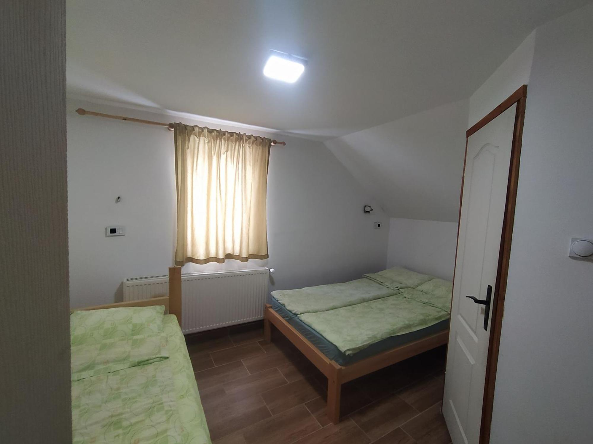 Domacinstvo Kod Gere Bed and Breakfast Crni Vrh Habitación foto
